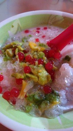 Es Teler dan Bakso Daging Sapi Asli